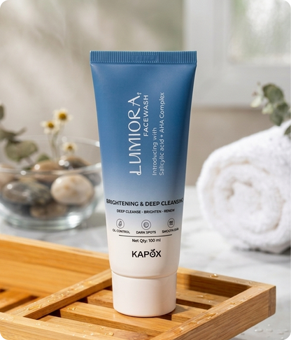 LUMIORA Face Wash